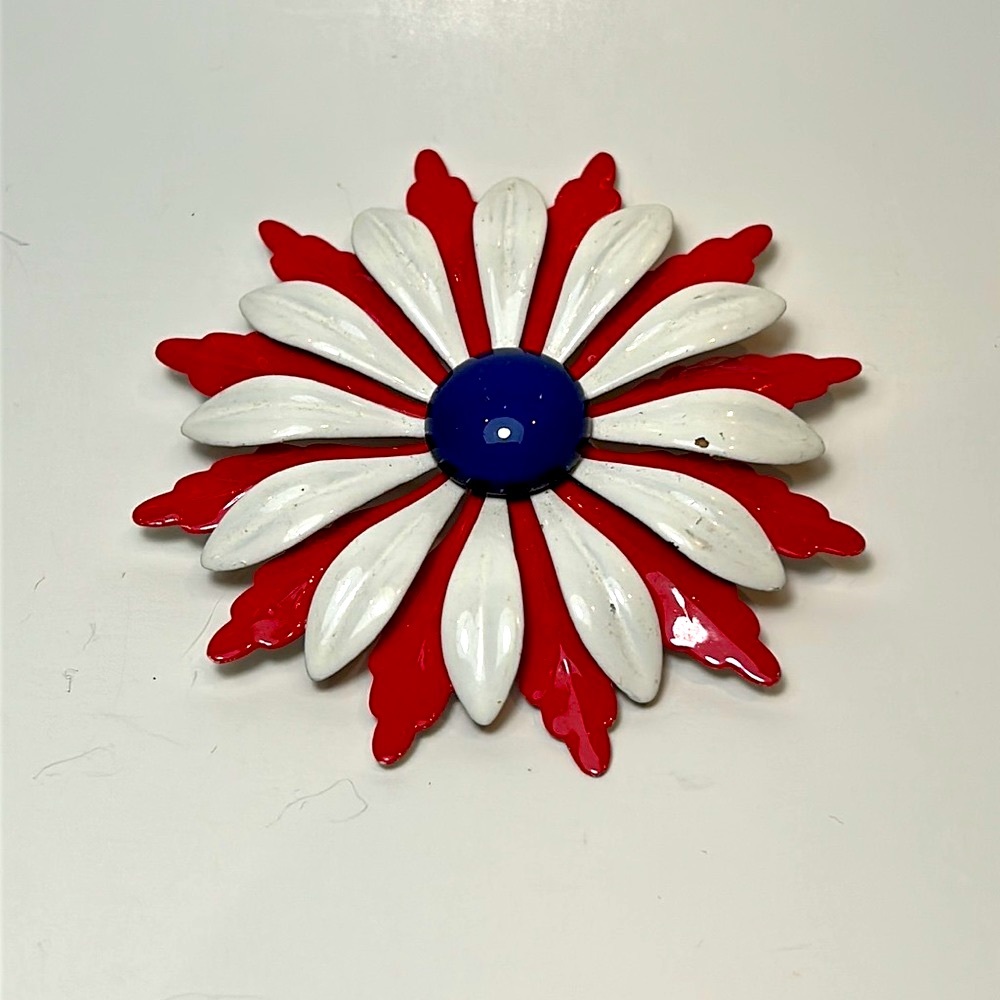 VINTAGE 60s Flower Enamel Brooch